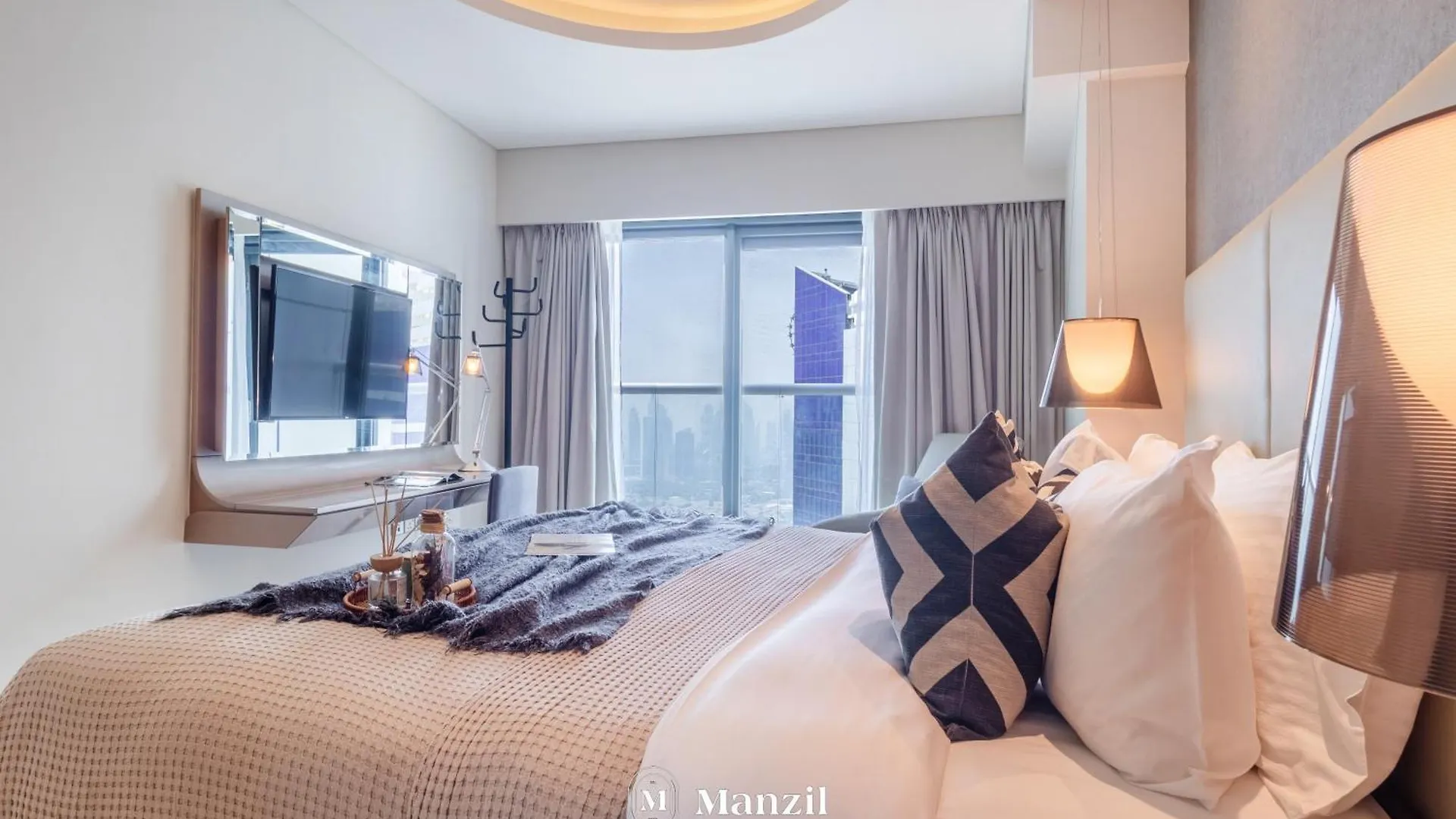Luxury 1Br Apartment In Paramount Top-Floor Retreat 두바이 0*,